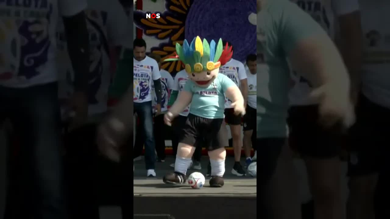 Grootste voetbaltraining ooit: record met meer dan 9000 mensen