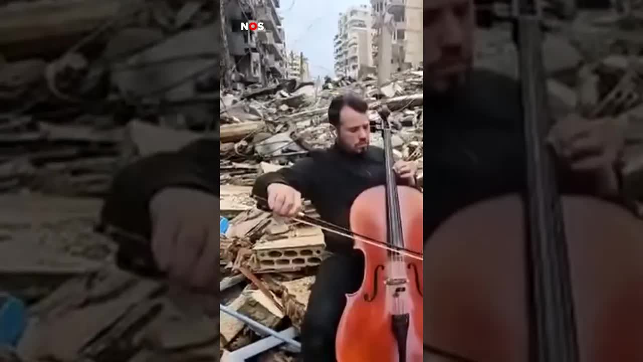Een cellist uit Libanon speelt muziek tussen het puin. #jeugdjournaal #libanon #muziek #cello