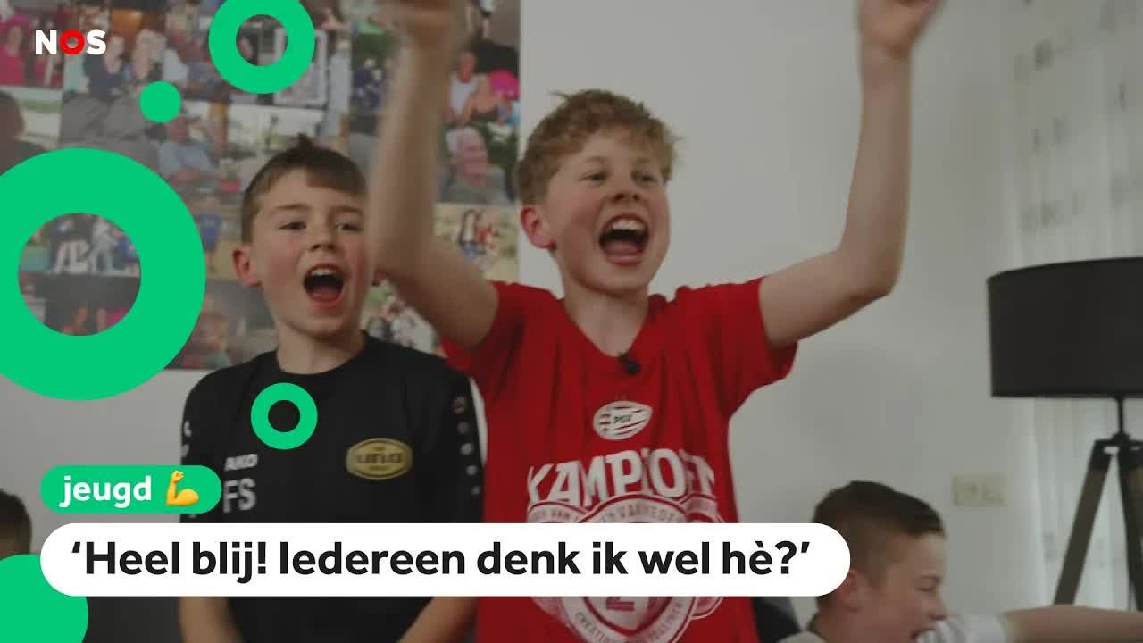 PSV-fans vieren feest: Hun club is kampioen!