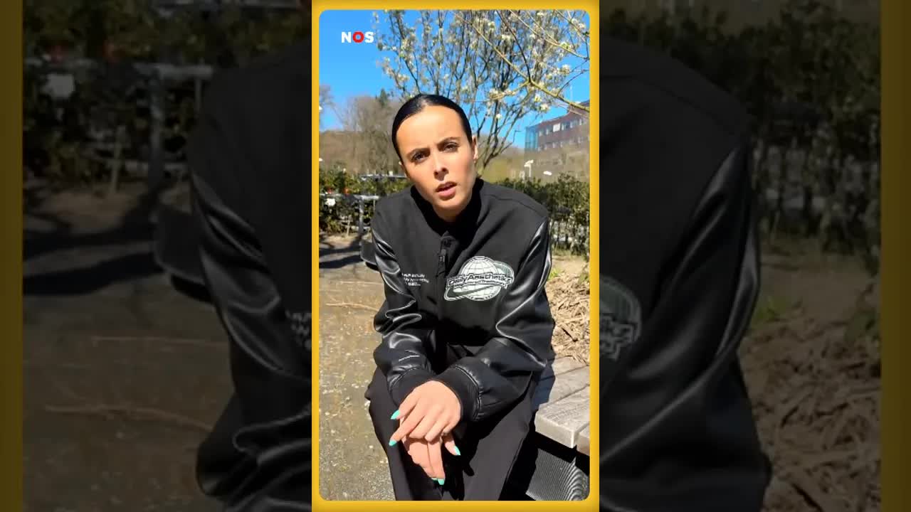 Mag je zomaar een schooldag missen voor een voetbalclub? #jeugdjournaal #voetbal #school