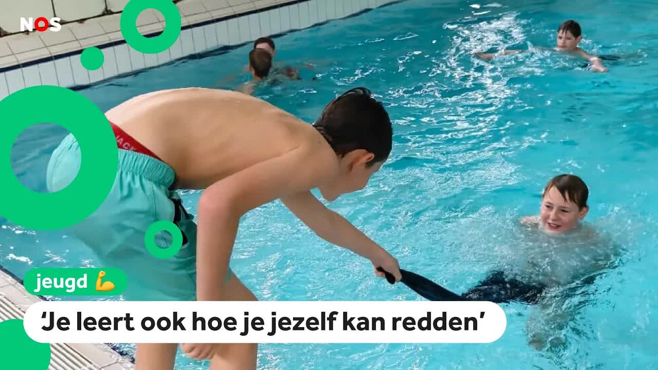 Kinderen krijgen opfriscursus zwemmen