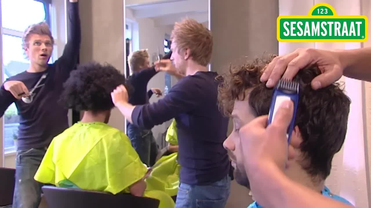 Kapper - Convoi Exceptional - Sesamstraat