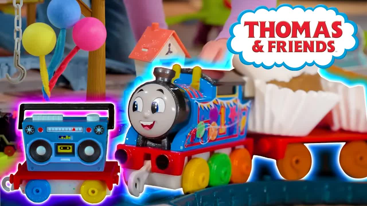 Thomas and the Surprise Party! | Watch Out Thomas