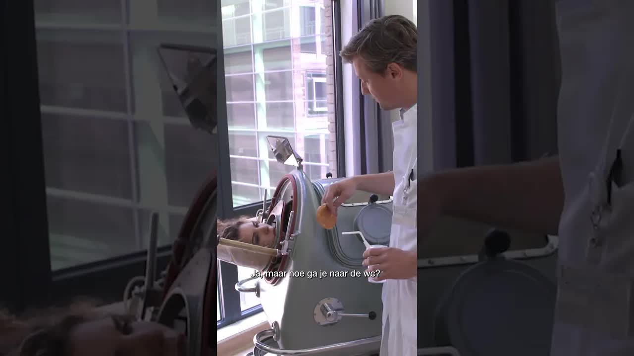 LIGGEND POEPEN? 💩🤔 #short #topdoks