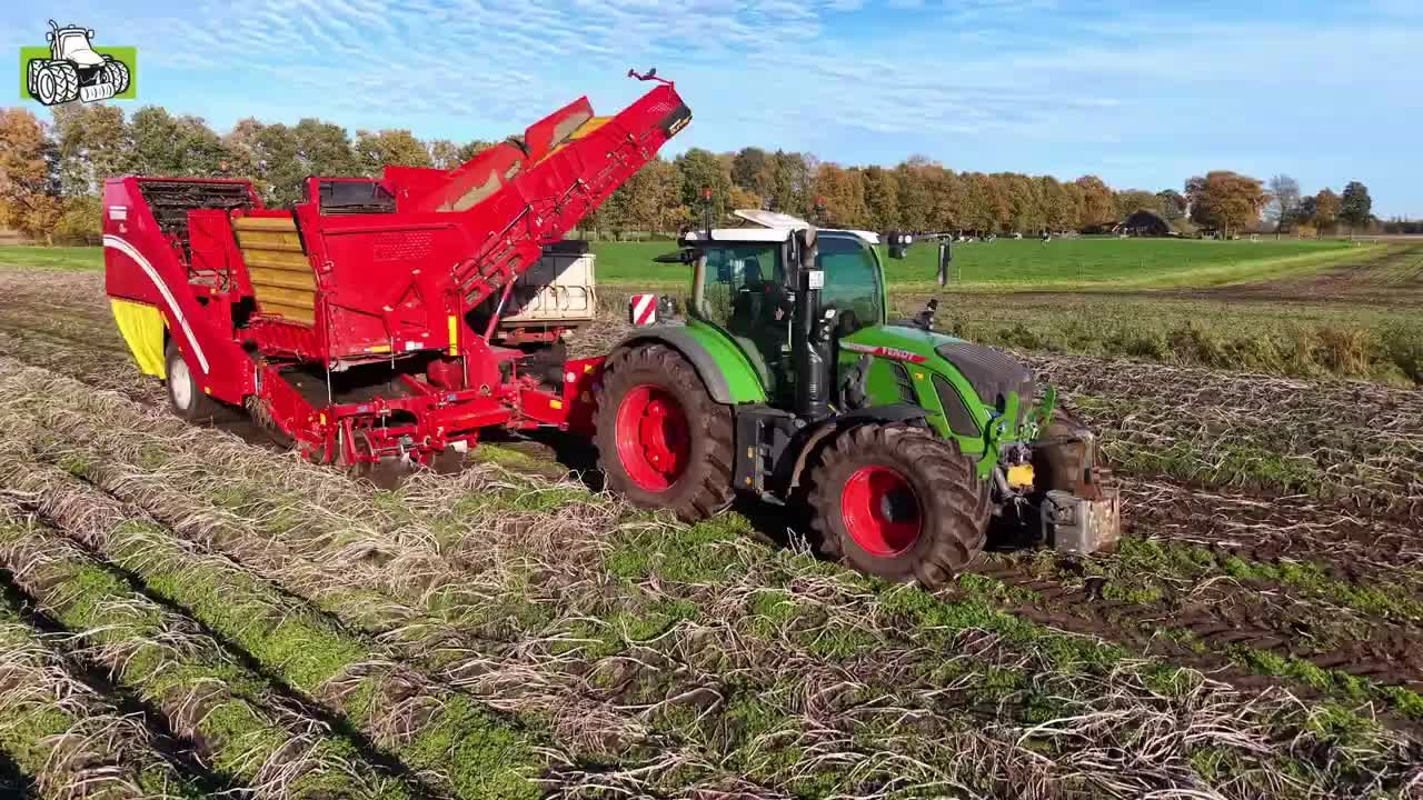 Fendt 724 met Grimme SE  260 fabrieksaardappelen rooien