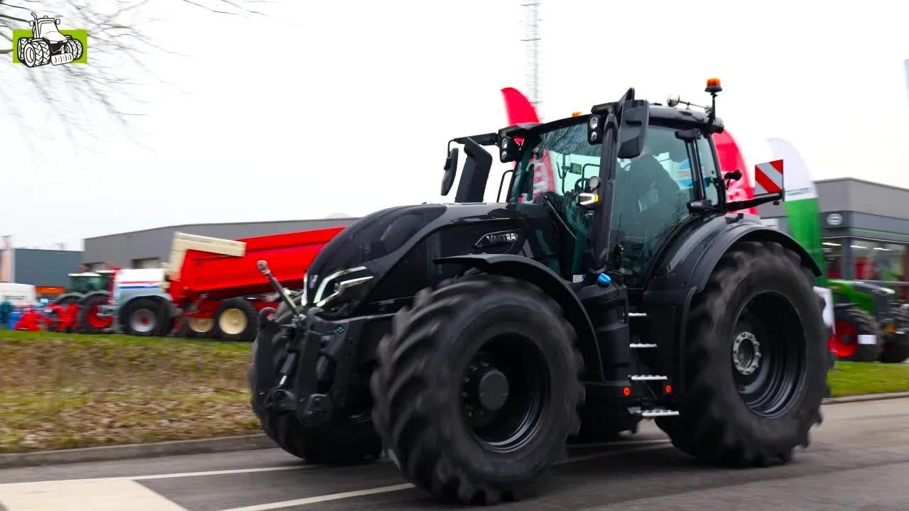 Steenbergen opent deuren en verwelkomt Valtra