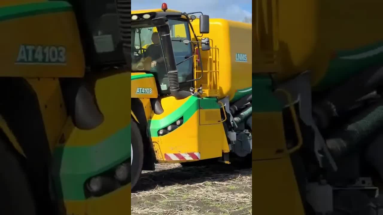 Ploeger -Oxbo in de mest