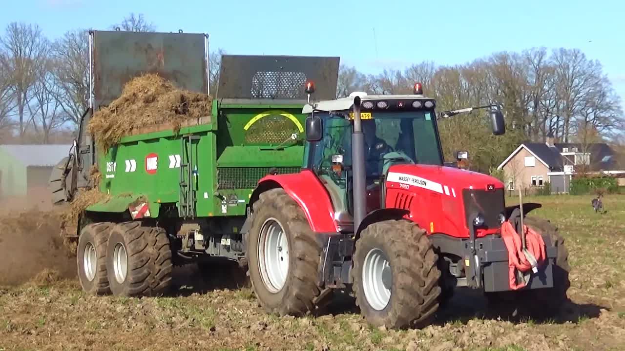 Spreading green waste